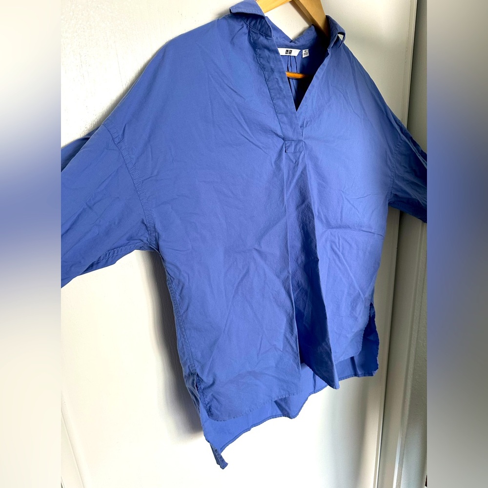 Uniqlo Women’s Navy Blue Oversized Collared Blouse, V-Neck, Size XS